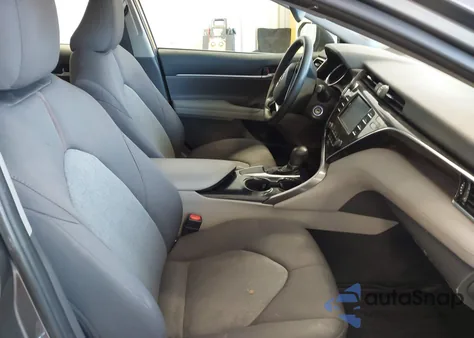 2018 Toyota Camry Le from USA, damaged, VIN 4T1B11HK8JU550666